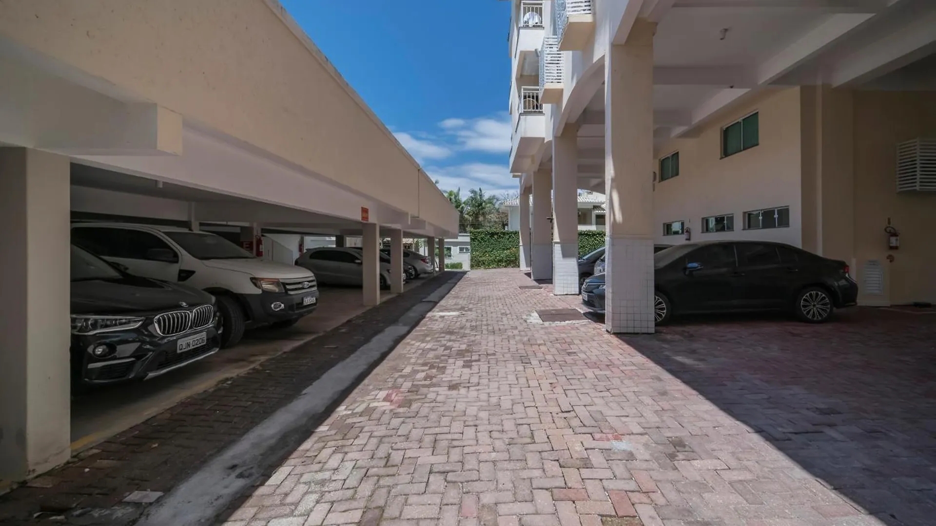 Bombinhas Summer Beach Apart-hotel